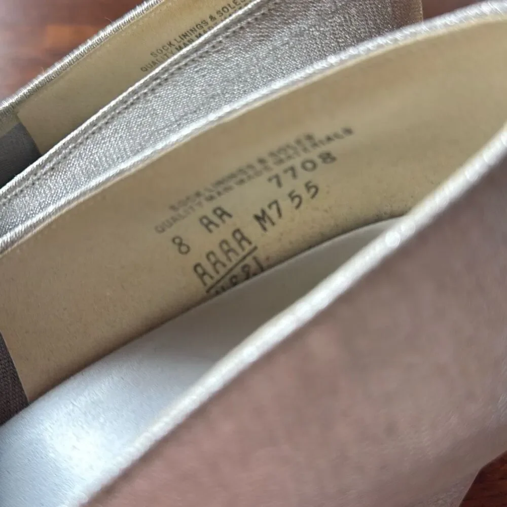 Vintage 60’s 70’s Metallic Silver Platform Heels‎ Size 8
